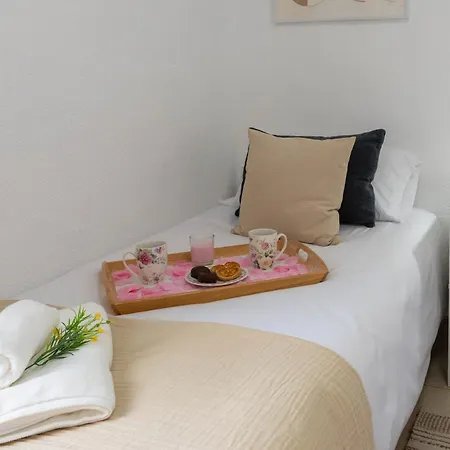 Home2book Terrace&pool In Americas, Comfy