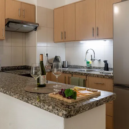 Home2book Terrace&pool In Americas, Comfy Apartamento